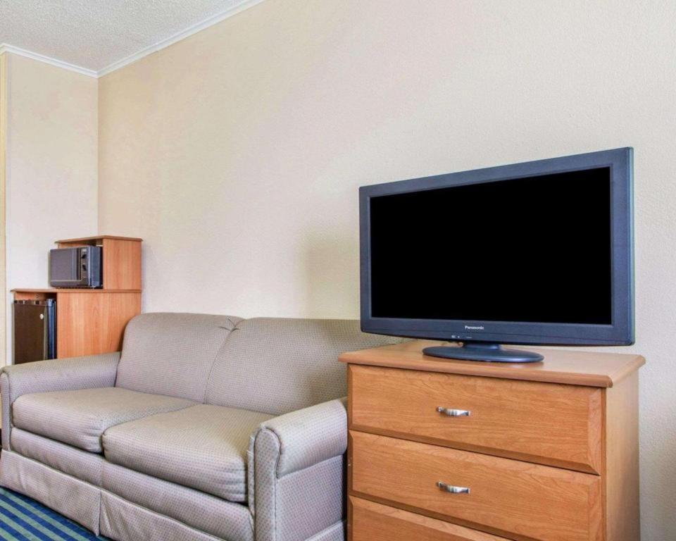 Quality Inn Ottawa Near Starved Rock State Park Extérieur photo