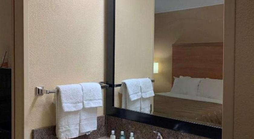 Quality Inn Ottawa Near Starved Rock State Park Extérieur photo